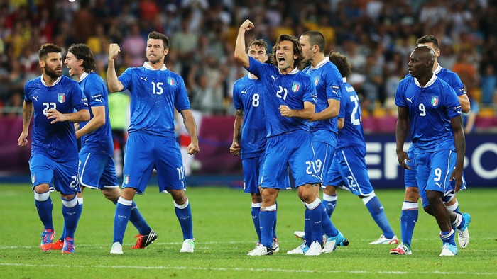 Chúc mừng Italia, họ xứng đáng là đội đi tiếp.